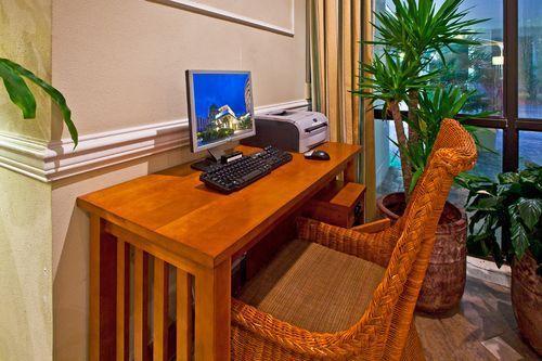 Holiday Inn On The Beach דסטין מתקנים תמונה